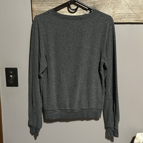 Revolve Wildfox Y2K style graphic crewneck sweatshirt.🥃 - Picture 4 of 8
